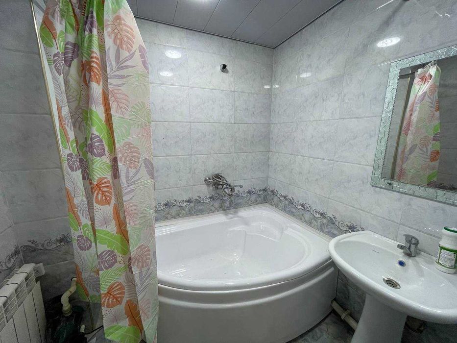 3х комнатная квартира на 6 этаже 62кв/м, в Самарканде