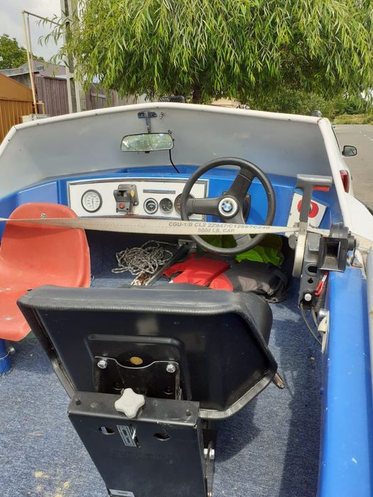 Barcă cu motor Evinrude 25 cp