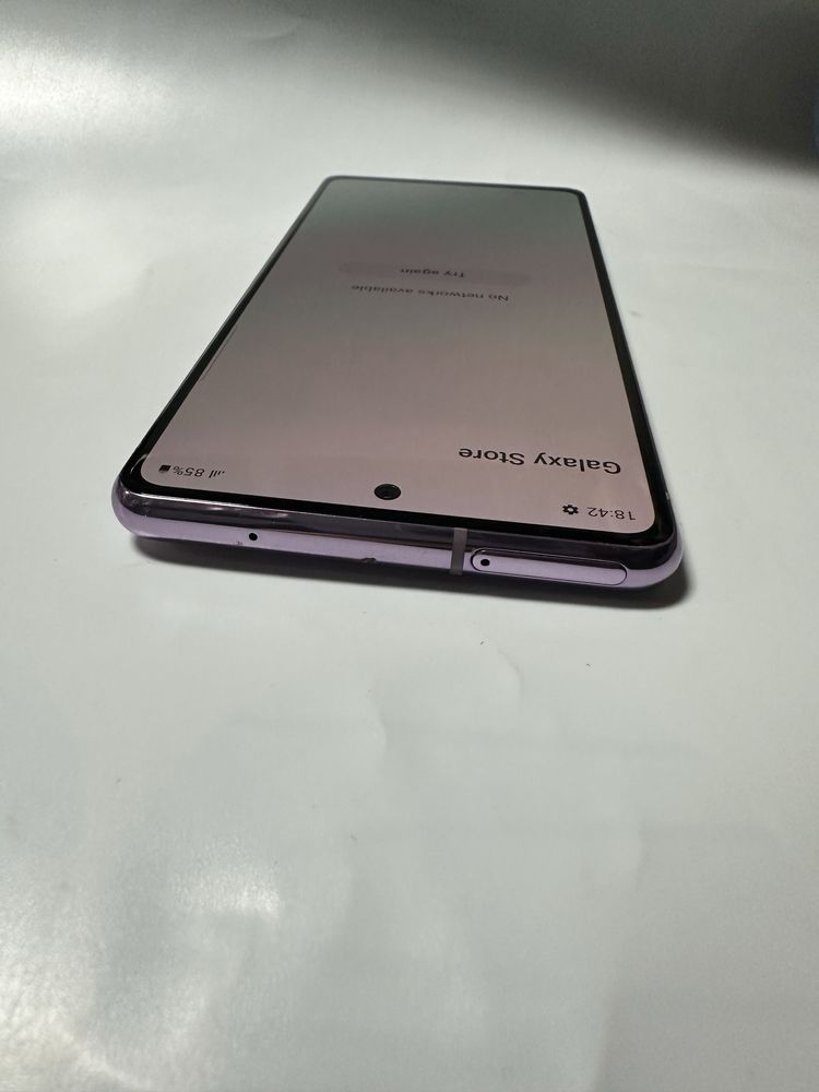 Samsung Galaxy S20 FE 5G 6/128 перфектен