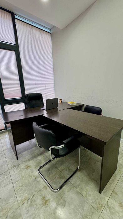 Директорский комплект мебели