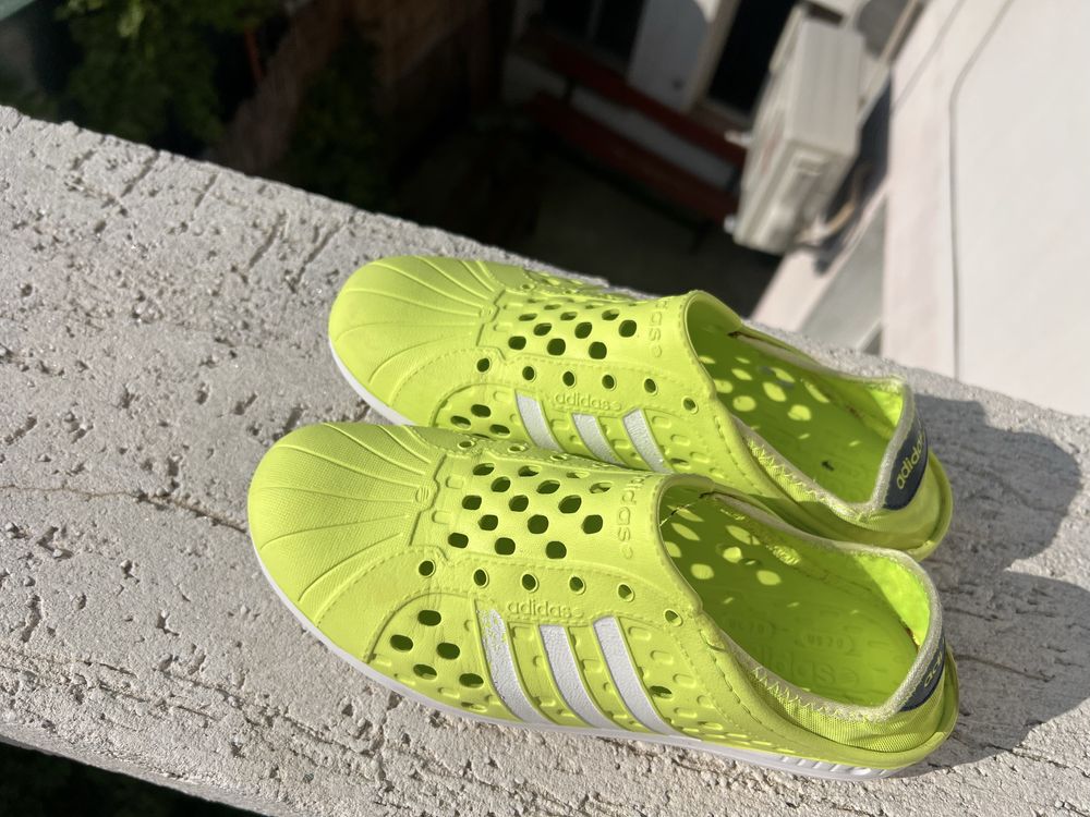 Adidas Shmmer 40