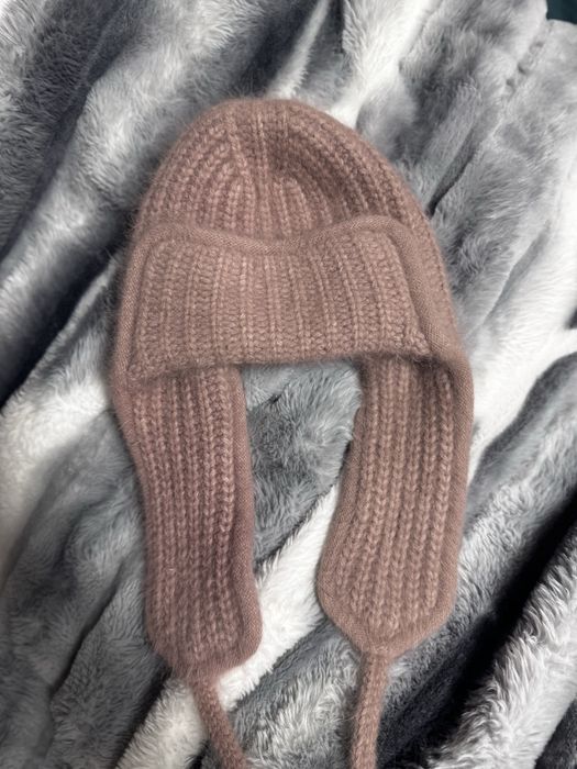 Продам Зимнюю женскую шапку