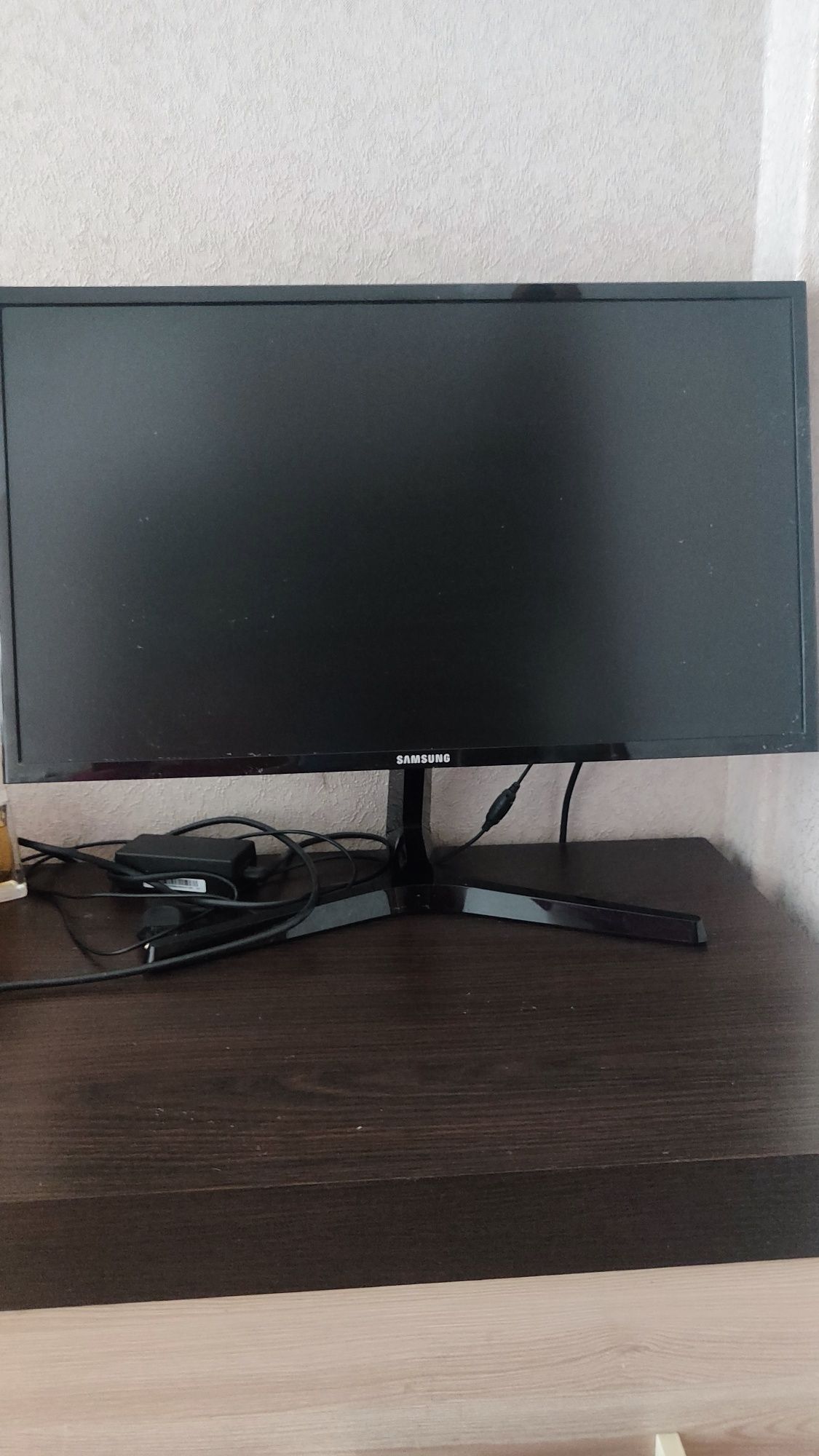 Монитор LG черный