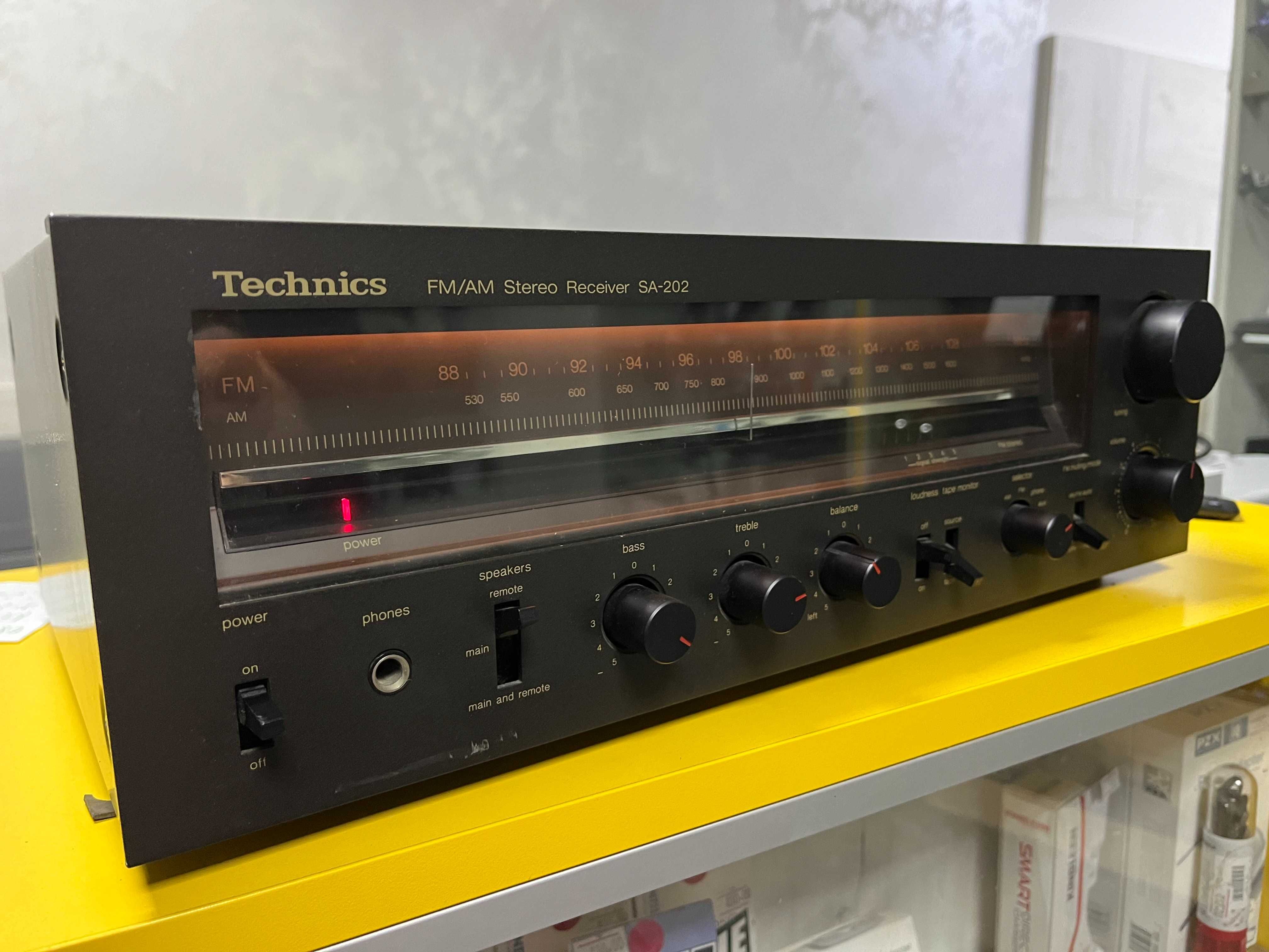 Усилвател Ресивър Technics - SA-202