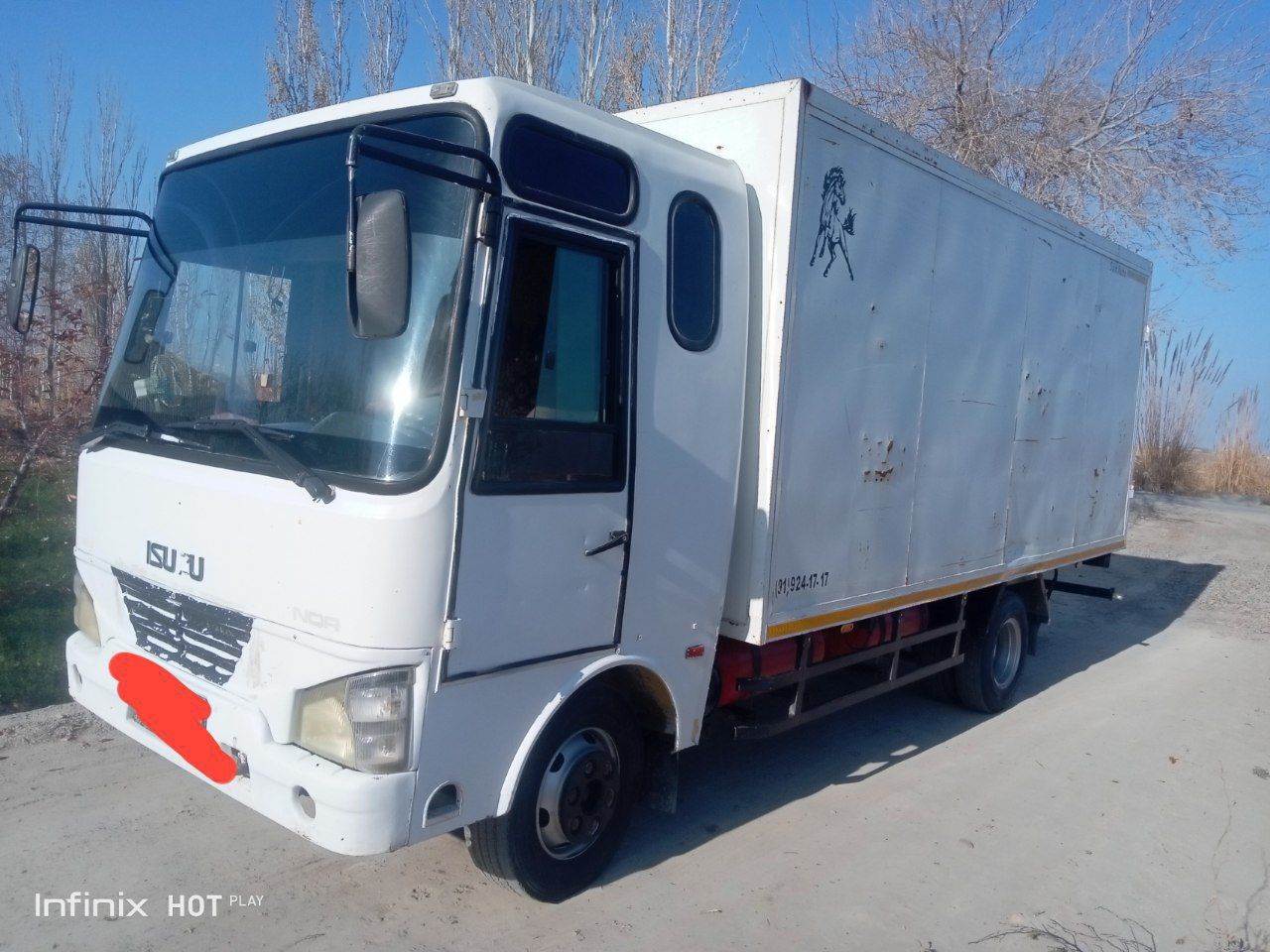 Aftobus isuzu boʻtka