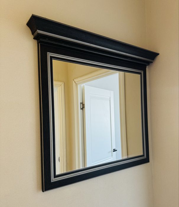 Зеркало настенное