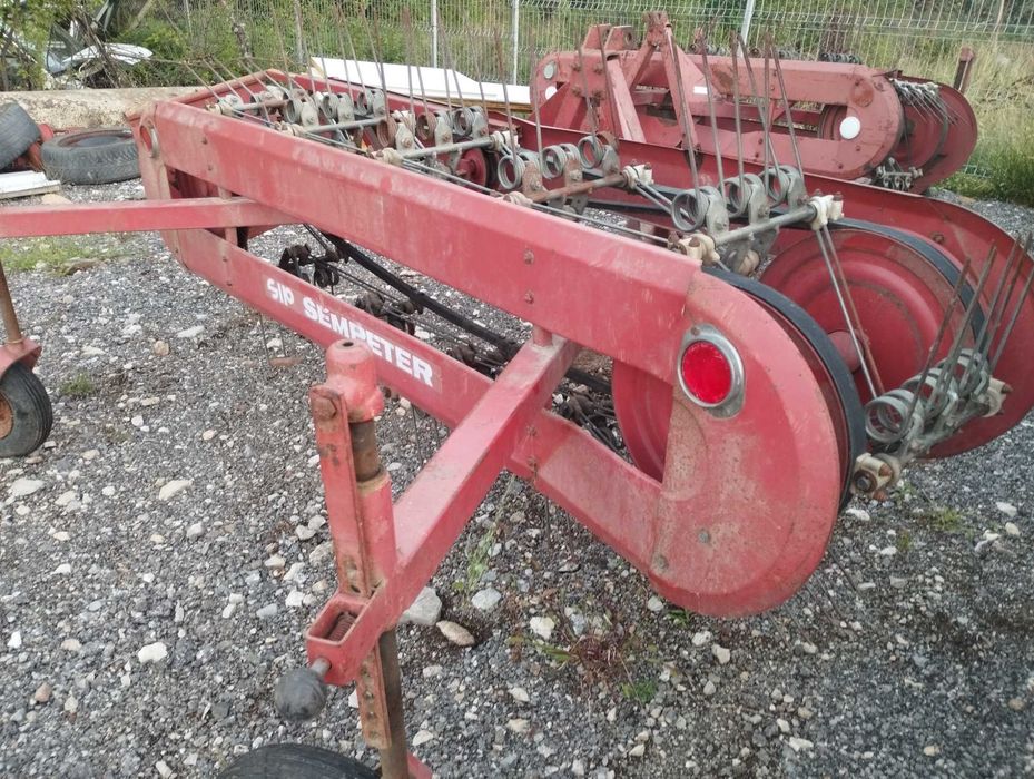 Сеносъбирач СИП-220м.