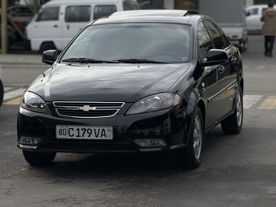 Gentra Avtomat kraskasi kapot krilo eshik. Holati allo