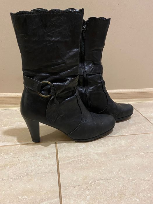 Ботуши дамски естествена кожа, черни, носени