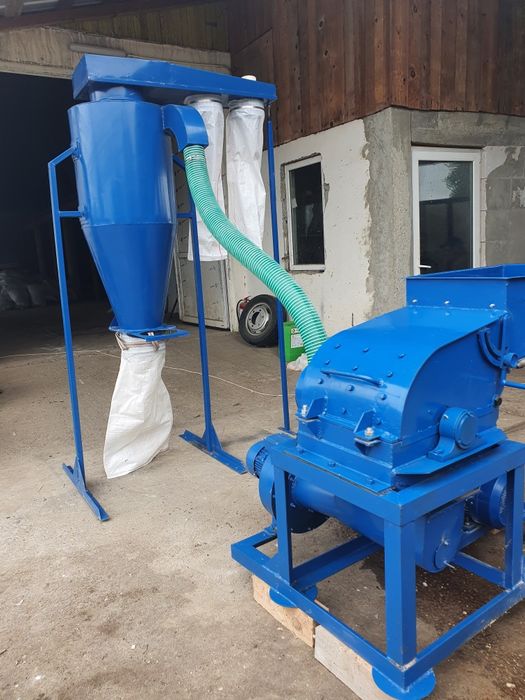 Vând moară cu ciocanele