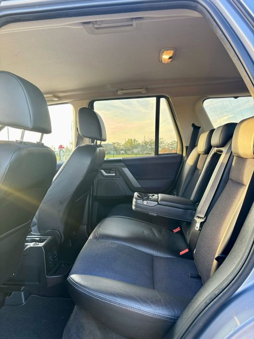 Vând Land Rover Freelander 2