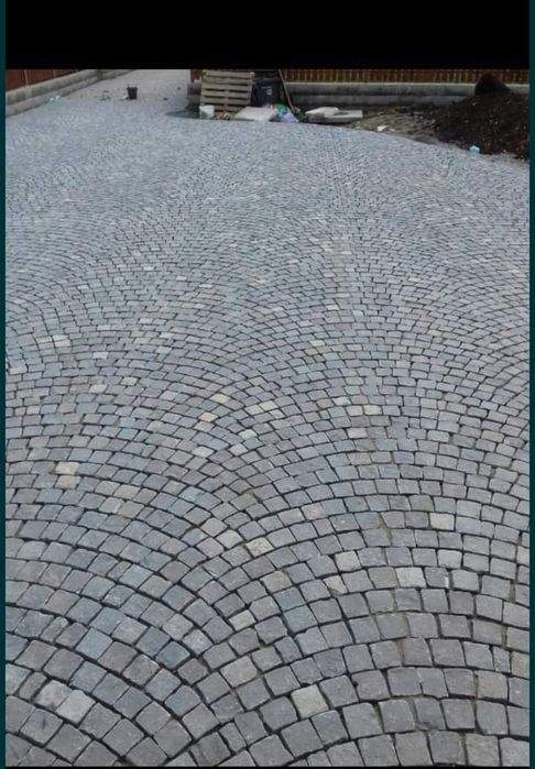 Piatra cubica Andezit, ma deplasez in toate județele