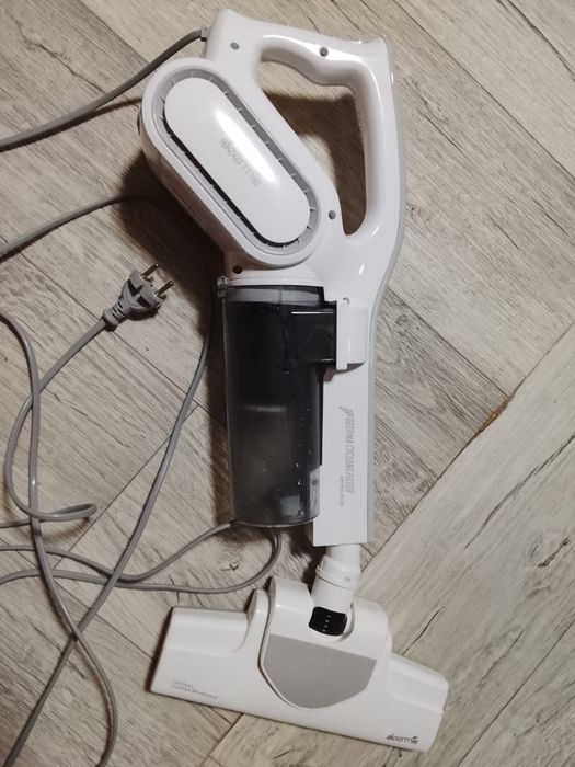 Продам ручной пылесос