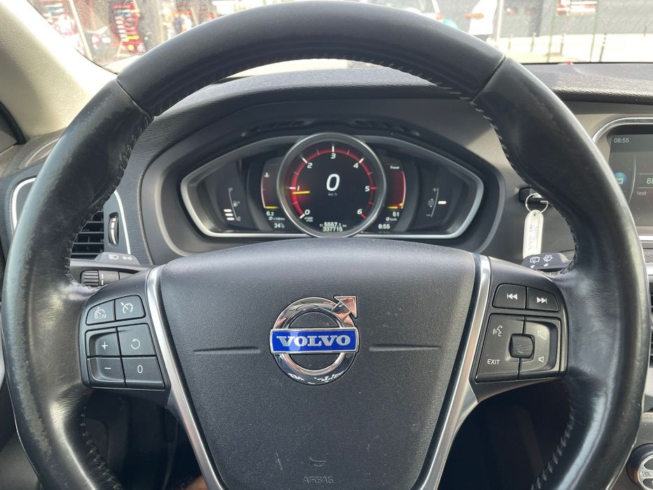 Volvo v40 2.0d 190 cai