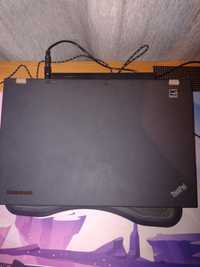 vând laptop Lenovo thinkpad t520