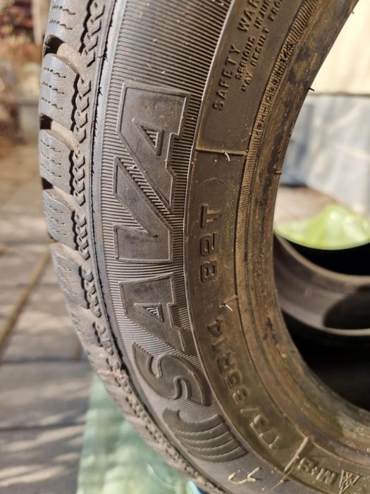2 cauciucuri de iarna 175/65 R14