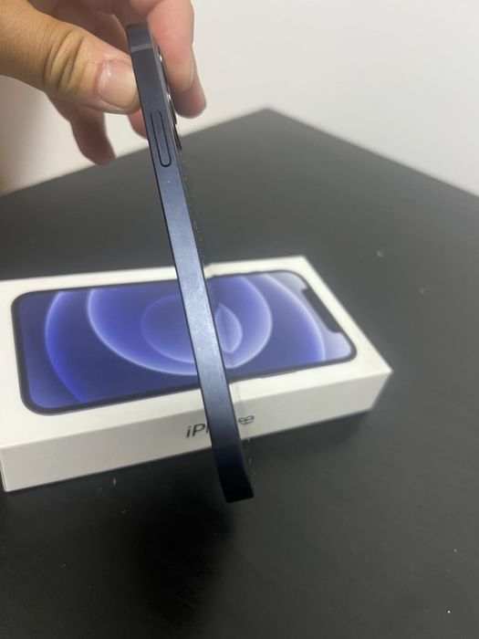 Vand /schimb  iphone 12