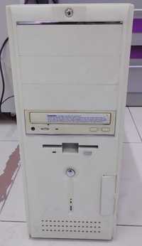 Системный блок Pentium Dual-Core E5200, монитор Philips i70V