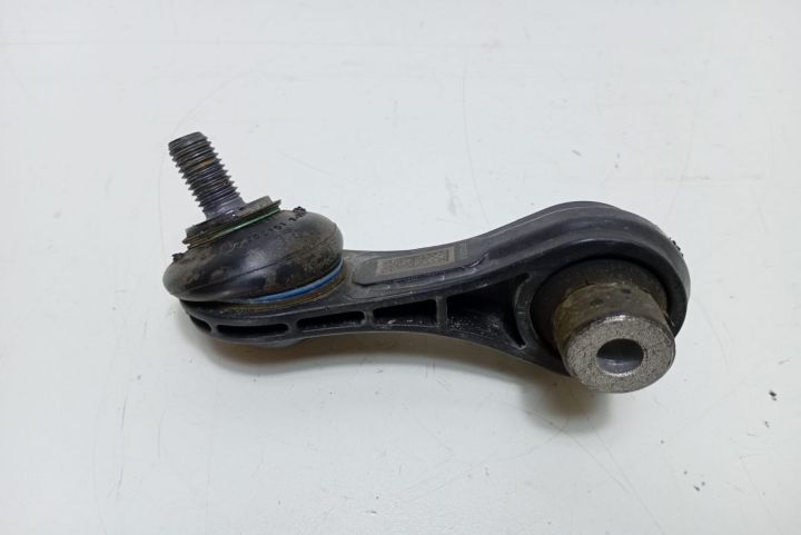 Bieleta stabilizator 5WA505465A Volkswagen VW Golf a 8-a generatie se