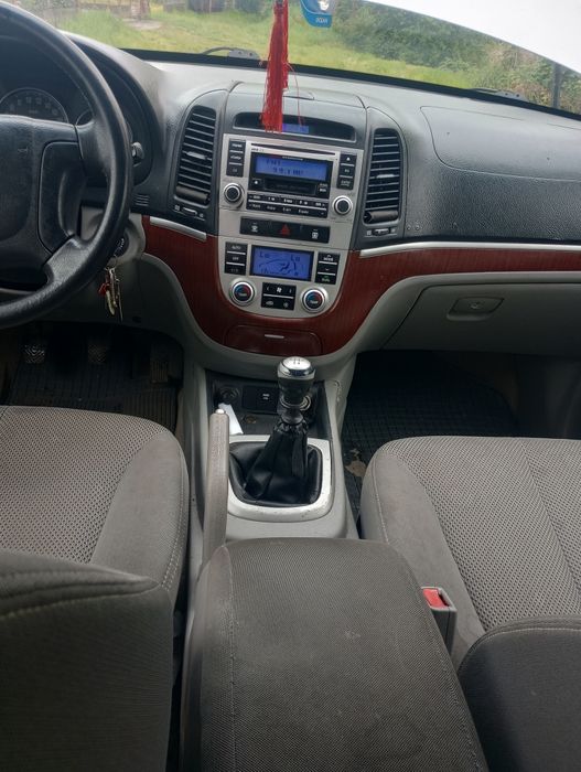 Vând Hyundai santa Fe