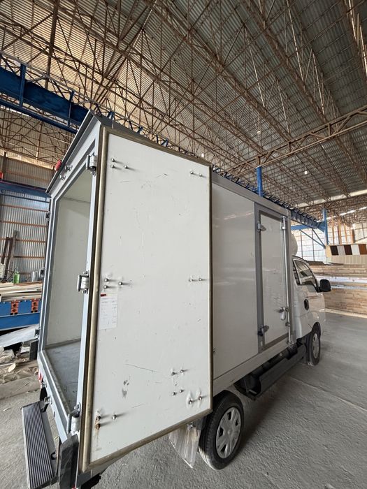 Кия бонго борти сотилади