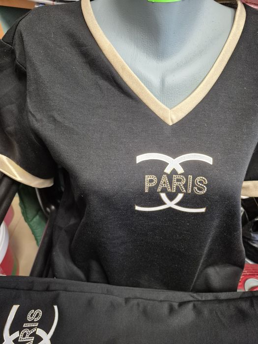 Дамски комплект черно и златно,чисто нов.