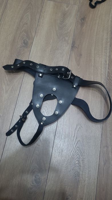 chiloti piele naturala fetish bdsm strap on