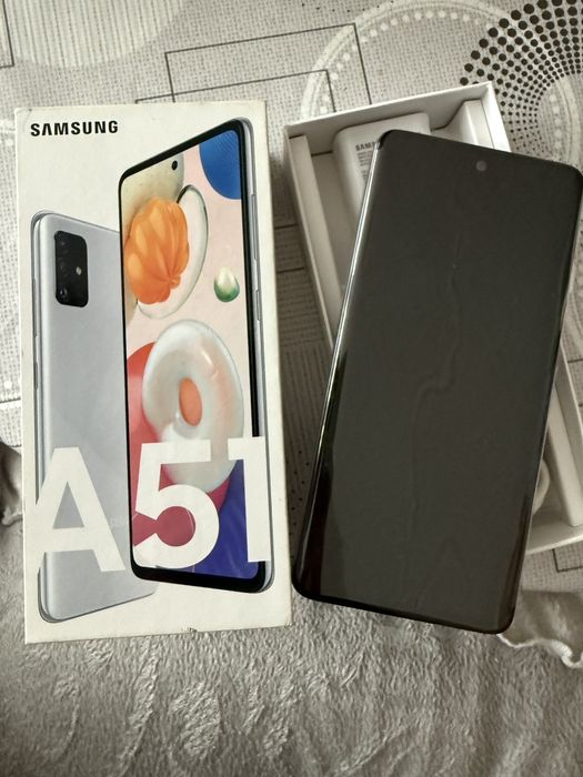 Самсунг А 51 ...