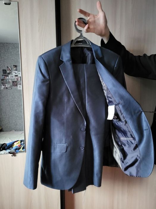 Продам мужской костюм 46 размера !Новый!