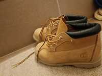 Bocanci, ghete Timberland (adidasi)