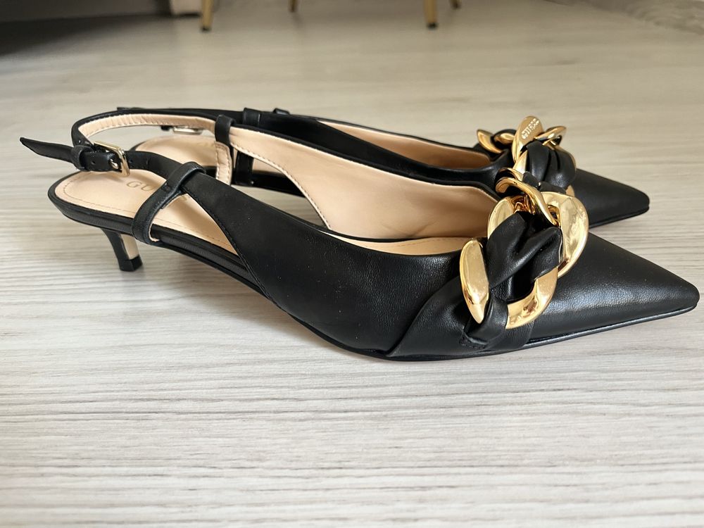 Guess Guess Jazara 38