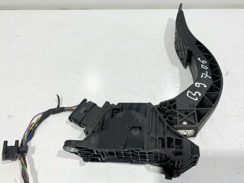 Pedala acceleratie Audi A4 (2015-2019) [8W2, B9] 2.0 tdi DEUA 8W1723523