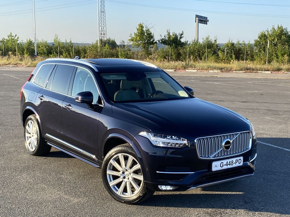 Volvo XC90 2.0D D5 4xD 232 cp 7 Locuri INSCRIPTION PLUS