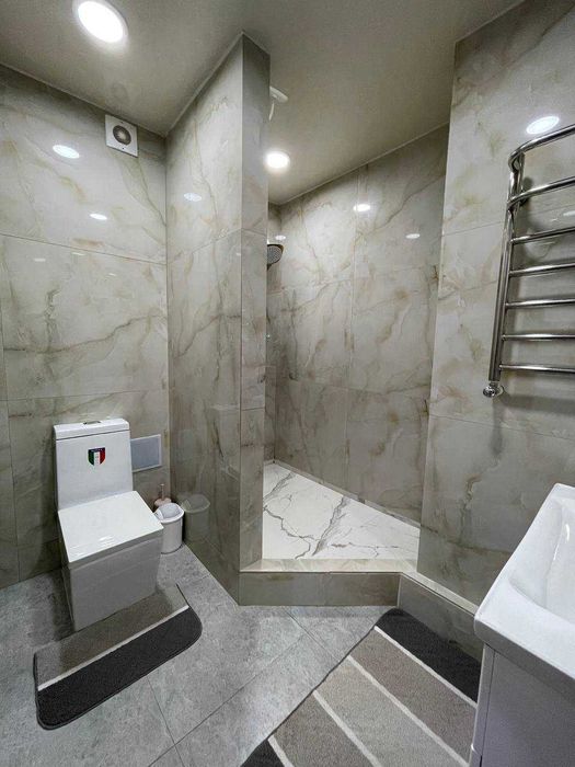 Продаётся квартира 1/4/4 на Ц-4