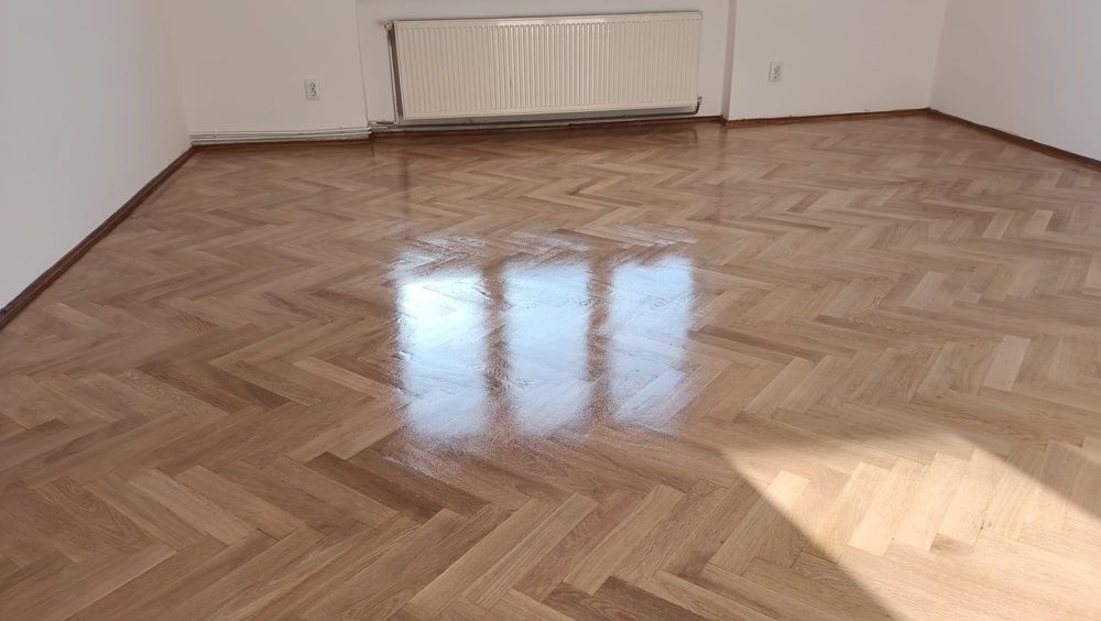 Raschetare, slefuire parchet, dusumele, scari interioare

Des