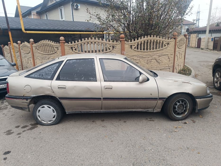 Опель вектра на ходу