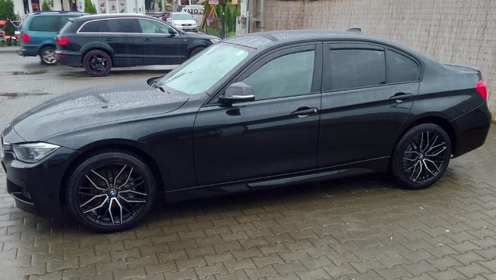 Jante 19 BMW 5 x 120 in 2 latimi
Compatibile BMW F01 F06 F07 F10 F11