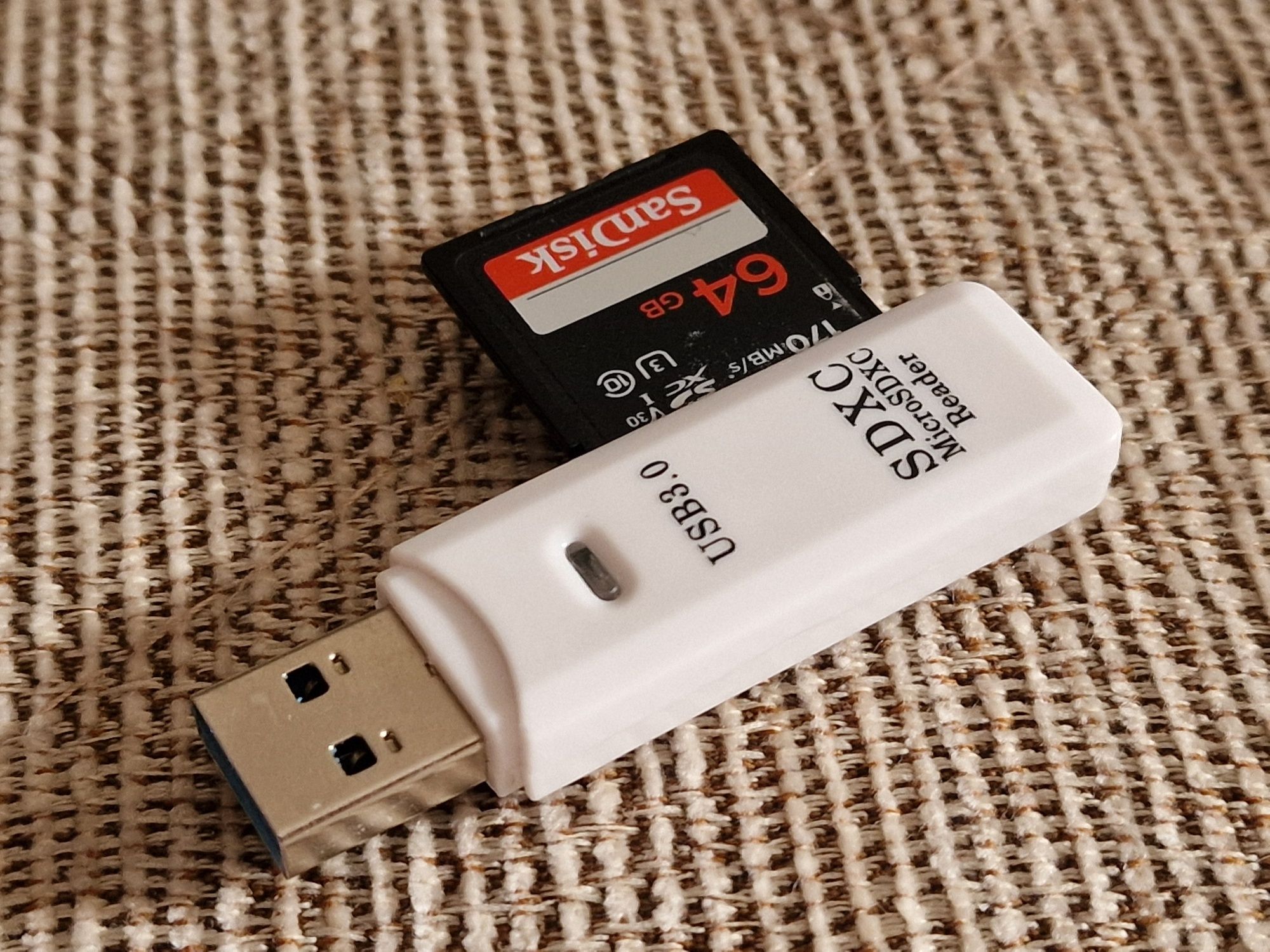 Четец за карти SD/microSD CARD READER USB 3.0