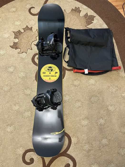 Vand Snowboard + boots + husa