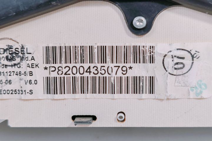 Ceas bord 1.5 dci P8200435079 Dacia Logan prima generatie