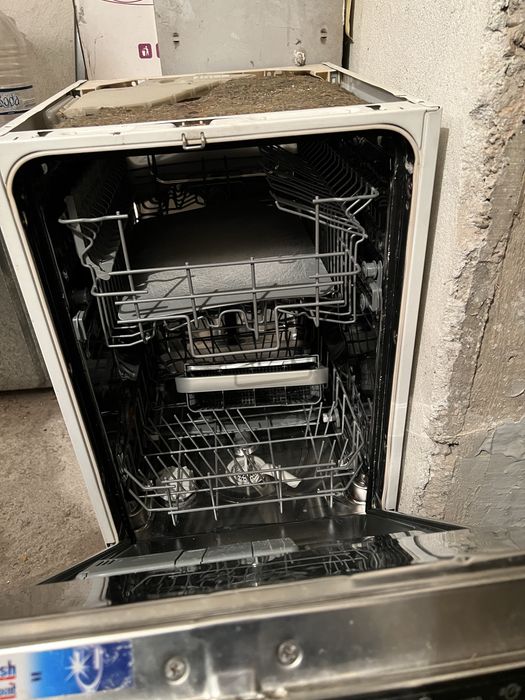 Съдомиялна Electrolux (за вграждане)