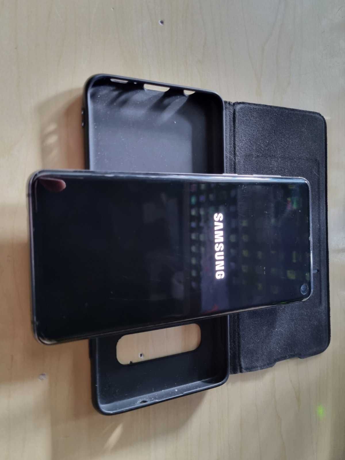 Samsung s10 dual sim 8gb ram 128 rom много запазен