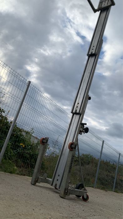 Stivuitor / macara manuala sumner