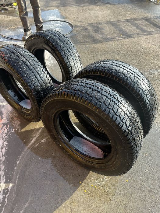 Продам Шины на ниву