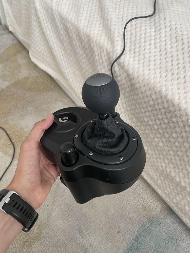 Volan Logitech G29 + Logitech Driving Force Shifter + F1 modification
