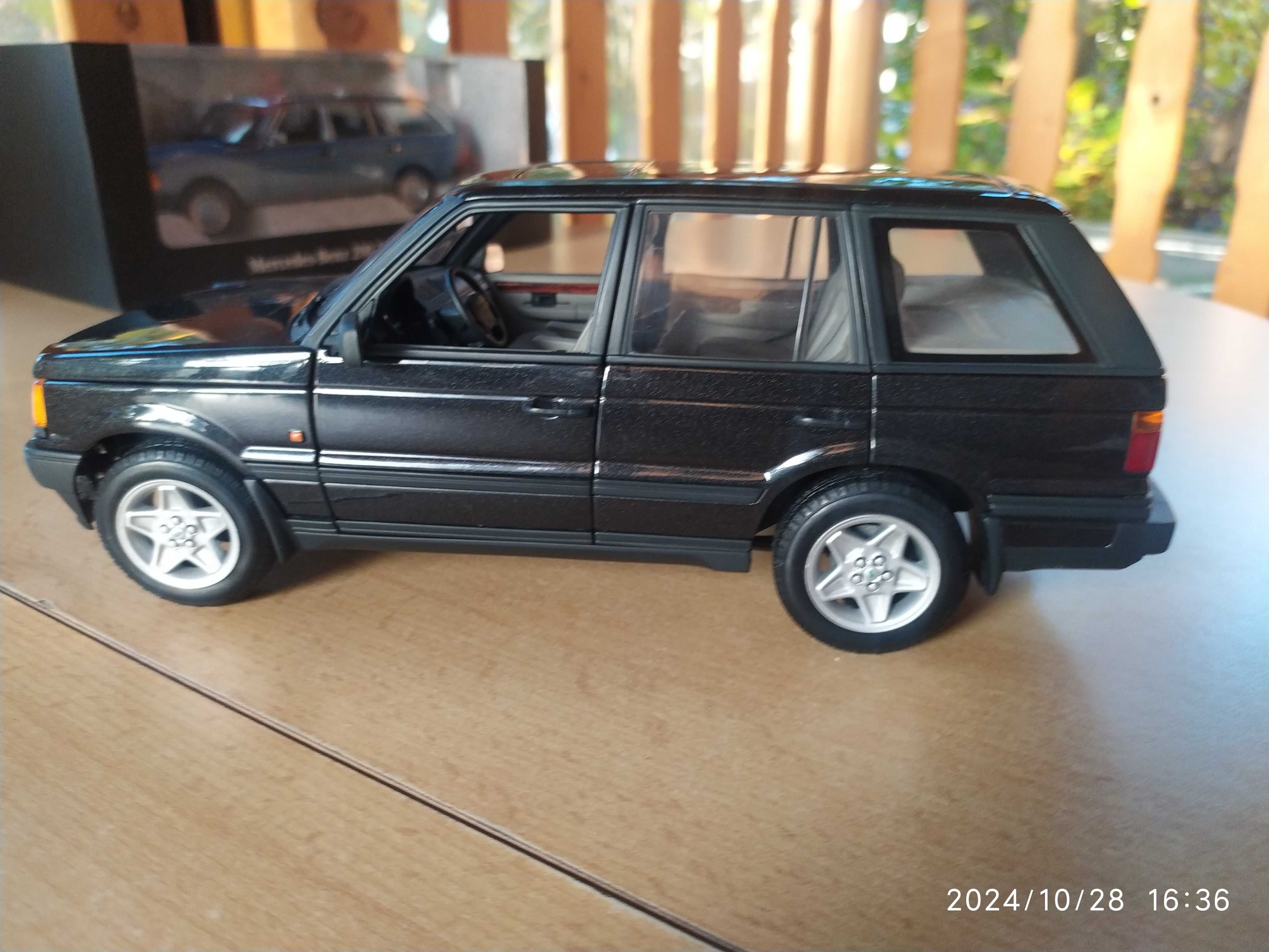 1:18 Range Rover 4.6 HSE - Autoart