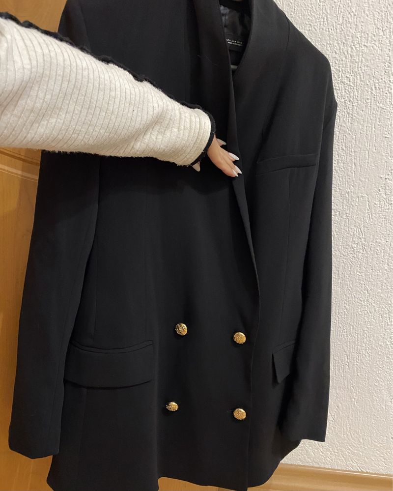 Черно сако-Zara