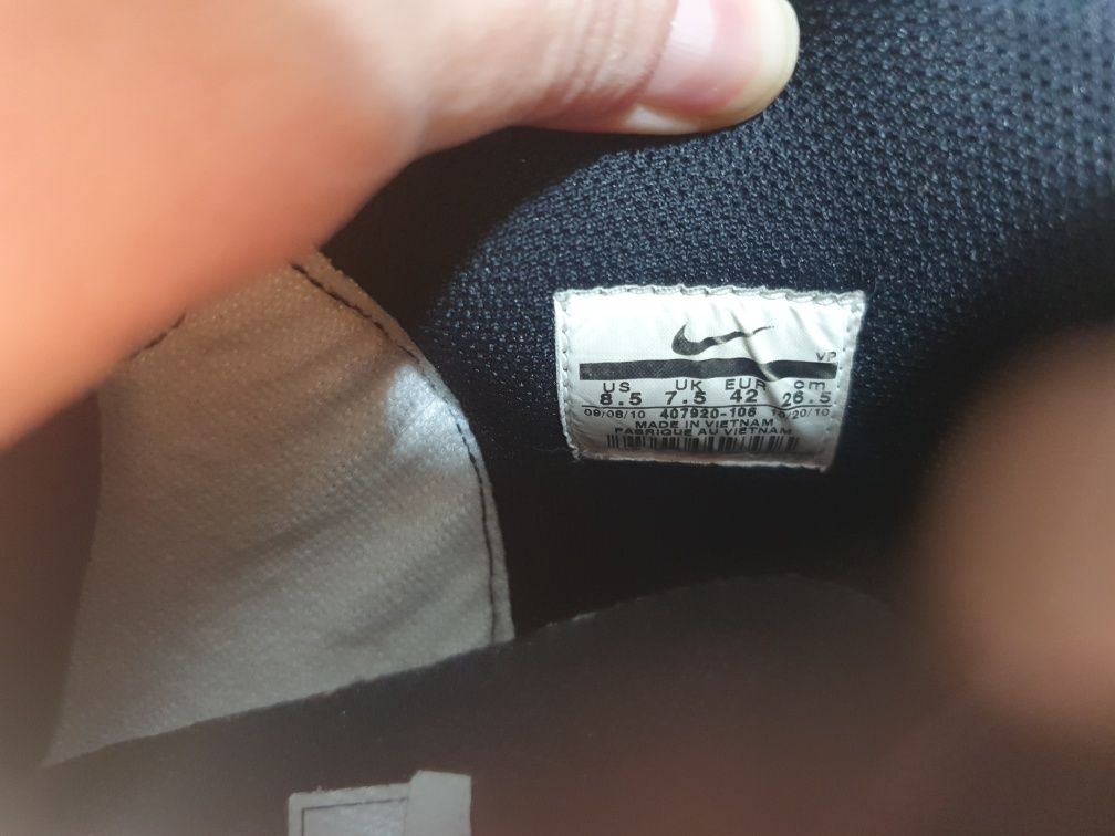 Мужские кроссовки Nike 42 р-р