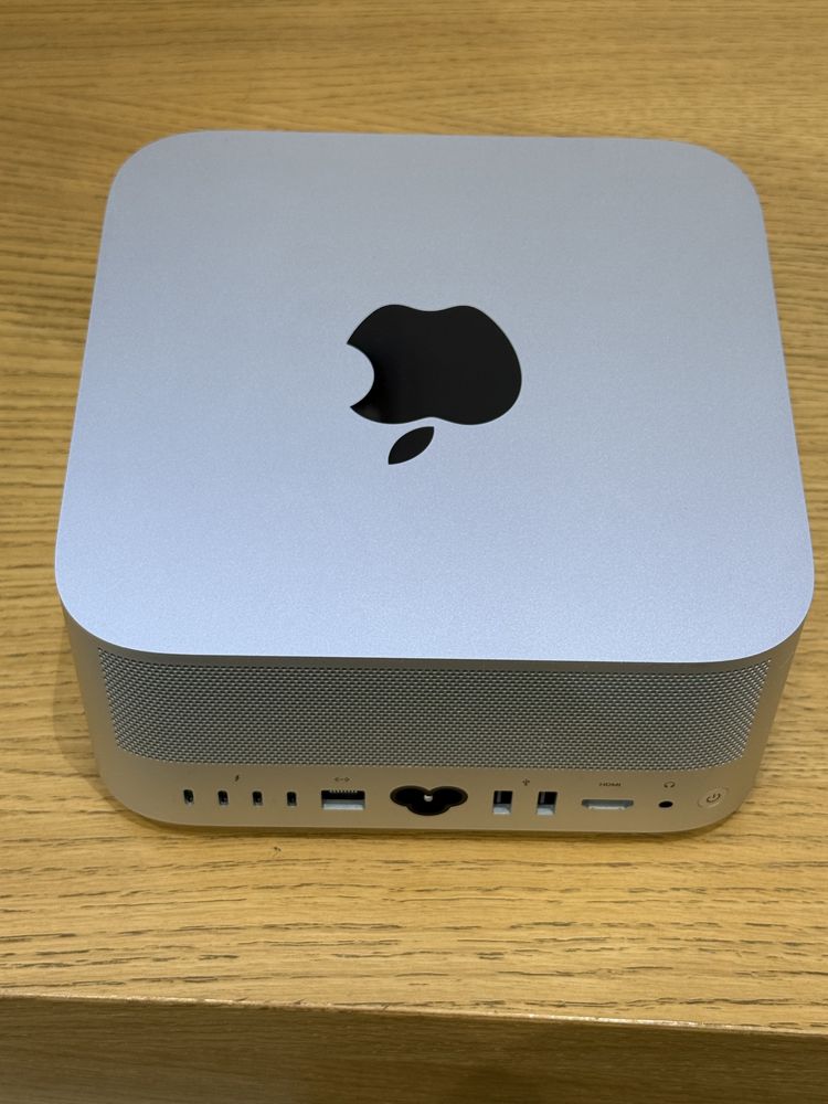 Mac Studio M2 Max 14CPU 32GPU 32GB 512GB Гаранция