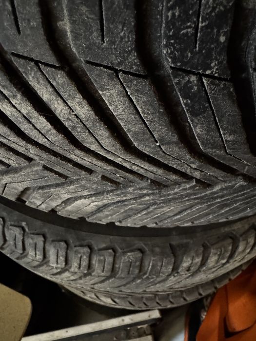Anvelope auto si offroad